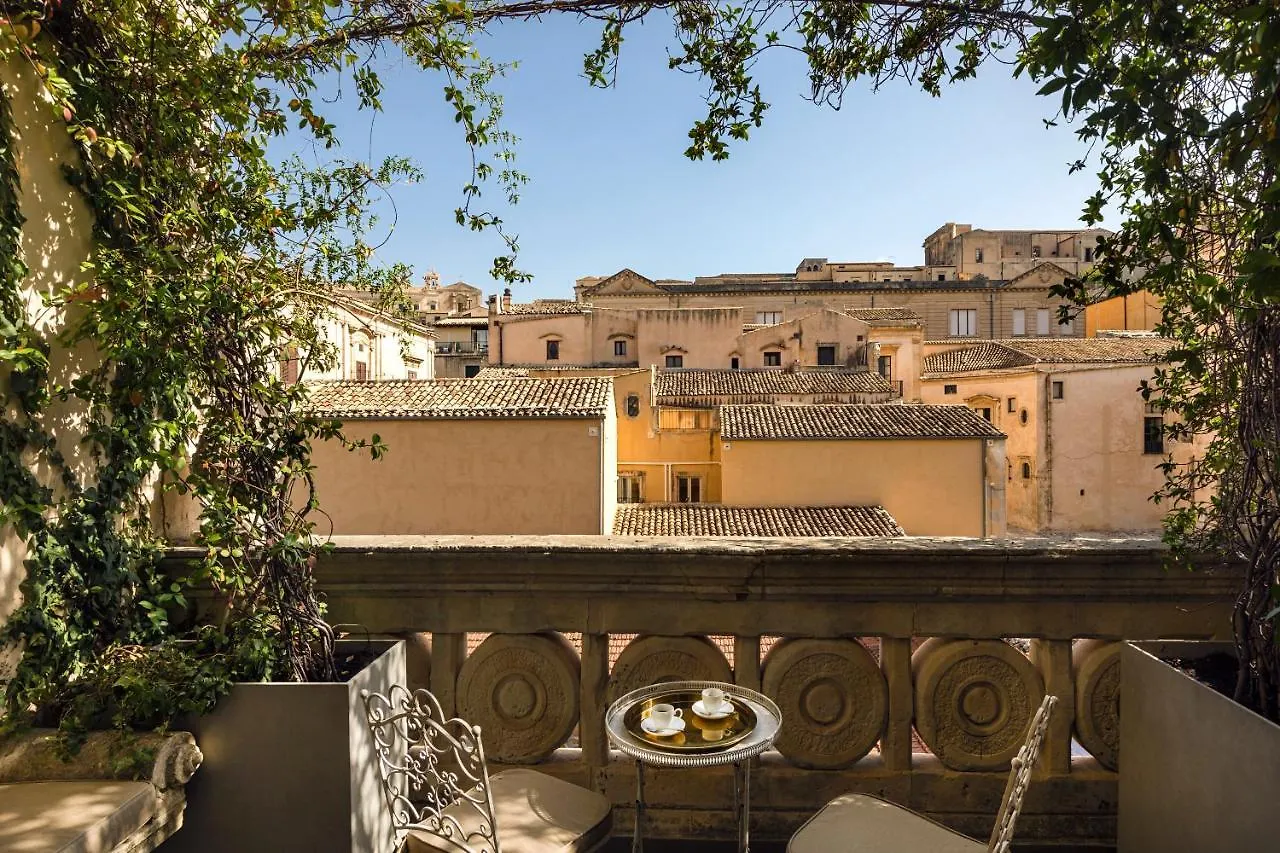 Bed & Breakfast Seven Rooms Villadorata Noto