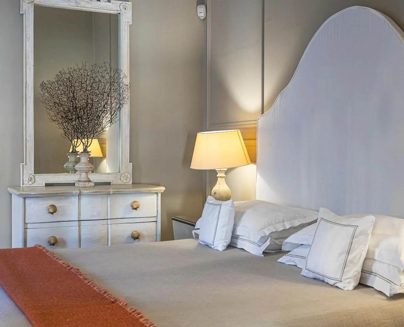 Seven Rooms Villadorata Noto Italy