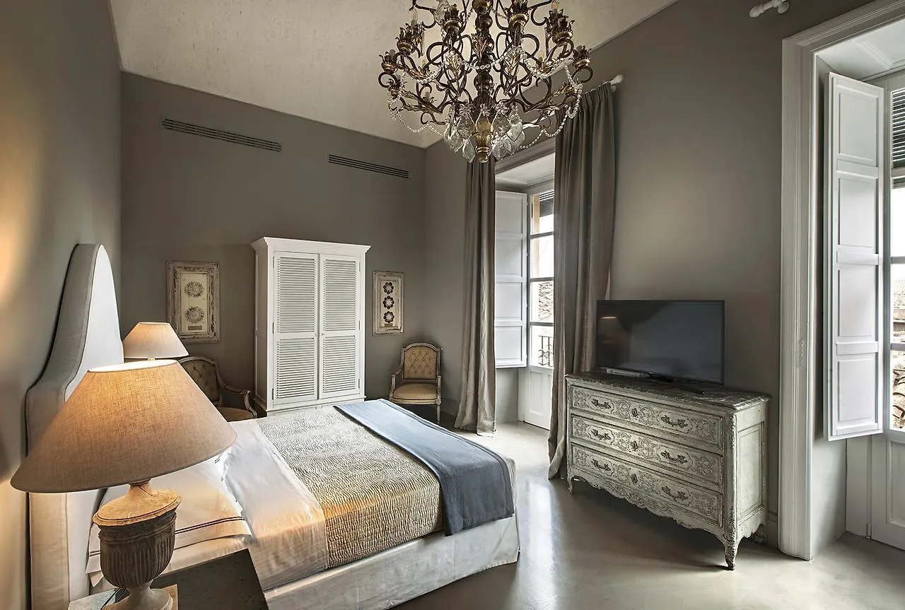 Seven Rooms Villadorata Noto 3*,
