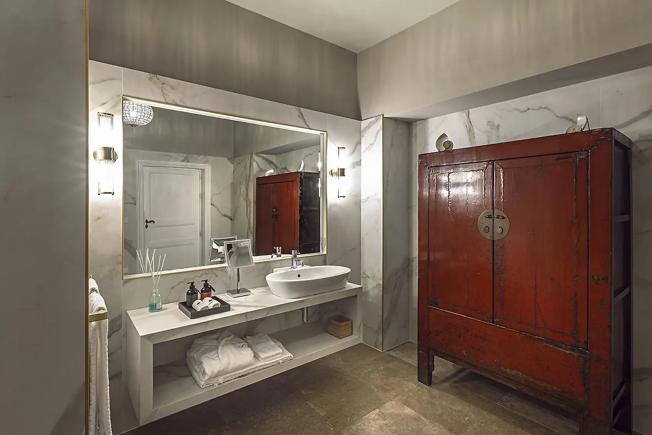 Seven Rooms Villadorata Noto 3*,